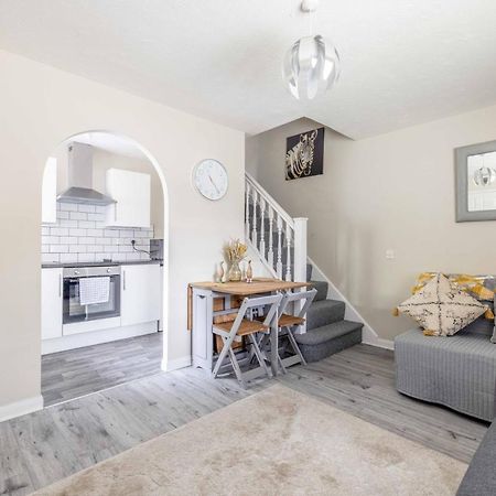 Windsor Burnham Ascot Haven Sleeps 4 Villa Slough Dış mekan fotoğraf